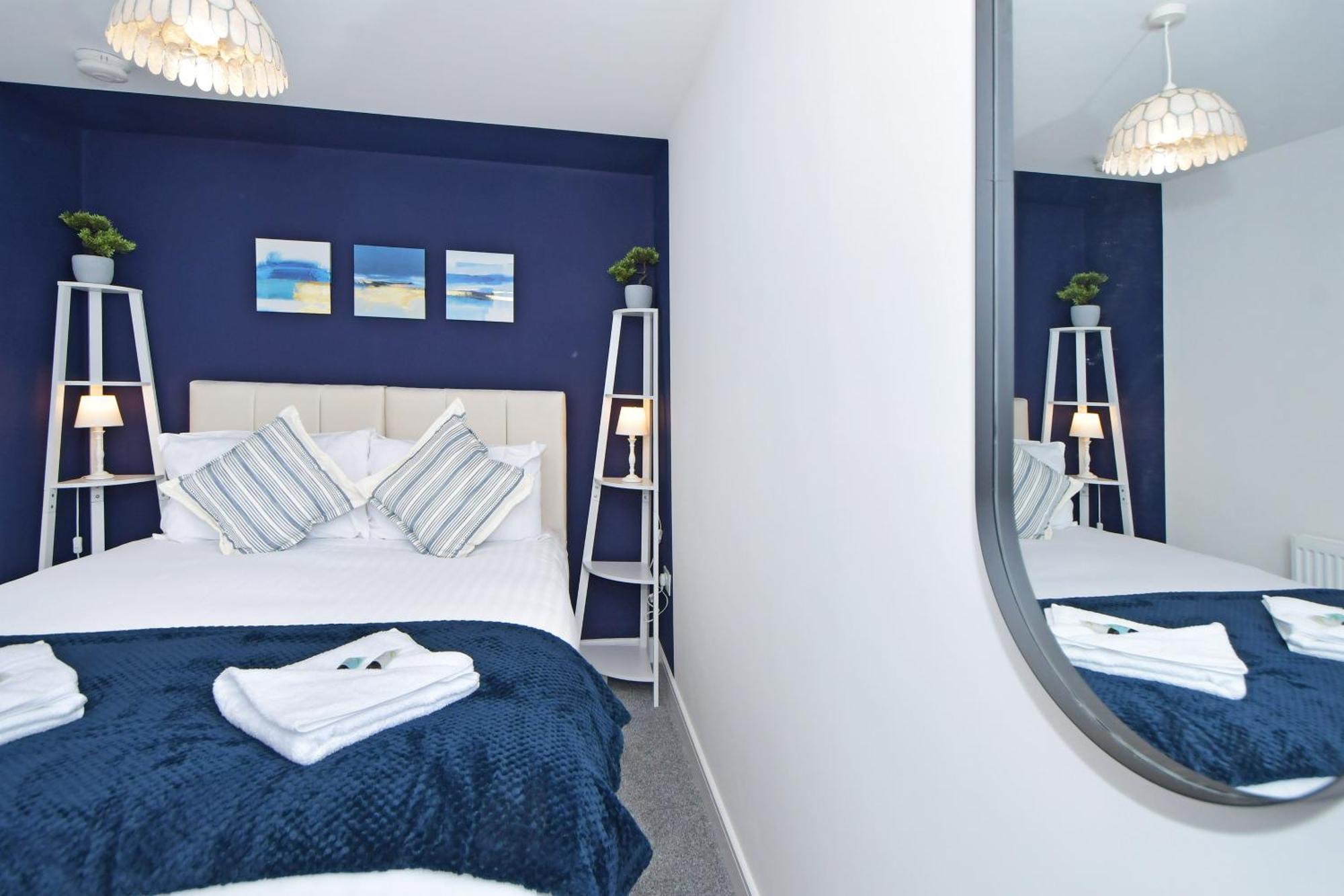 Sapphire Apartments By Yourstays - Luxury 2 Bedroom Apartments In Crewe Esterno foto