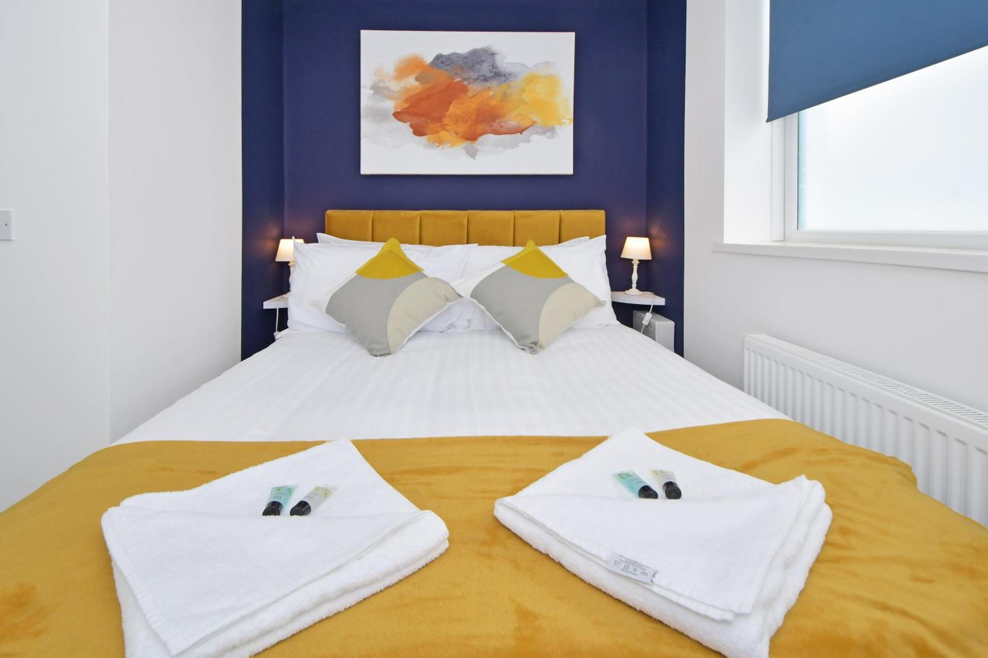 Sapphire Apartments By Yourstays - Luxury 2 Bedroom Apartments In Crewe Esterno foto