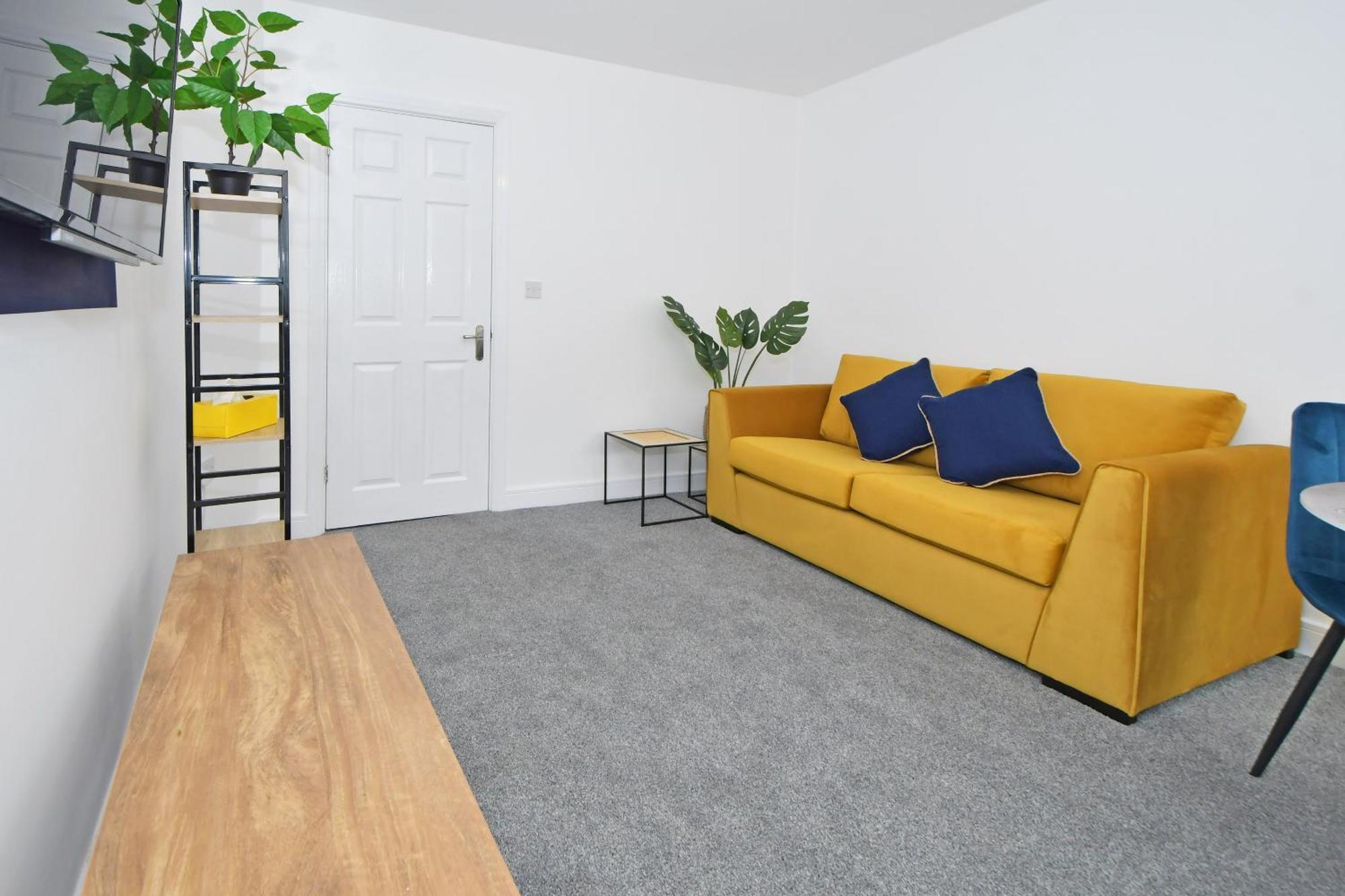 Sapphire Apartments By Yourstays - Luxury 2 Bedroom Apartments In Crewe Esterno foto