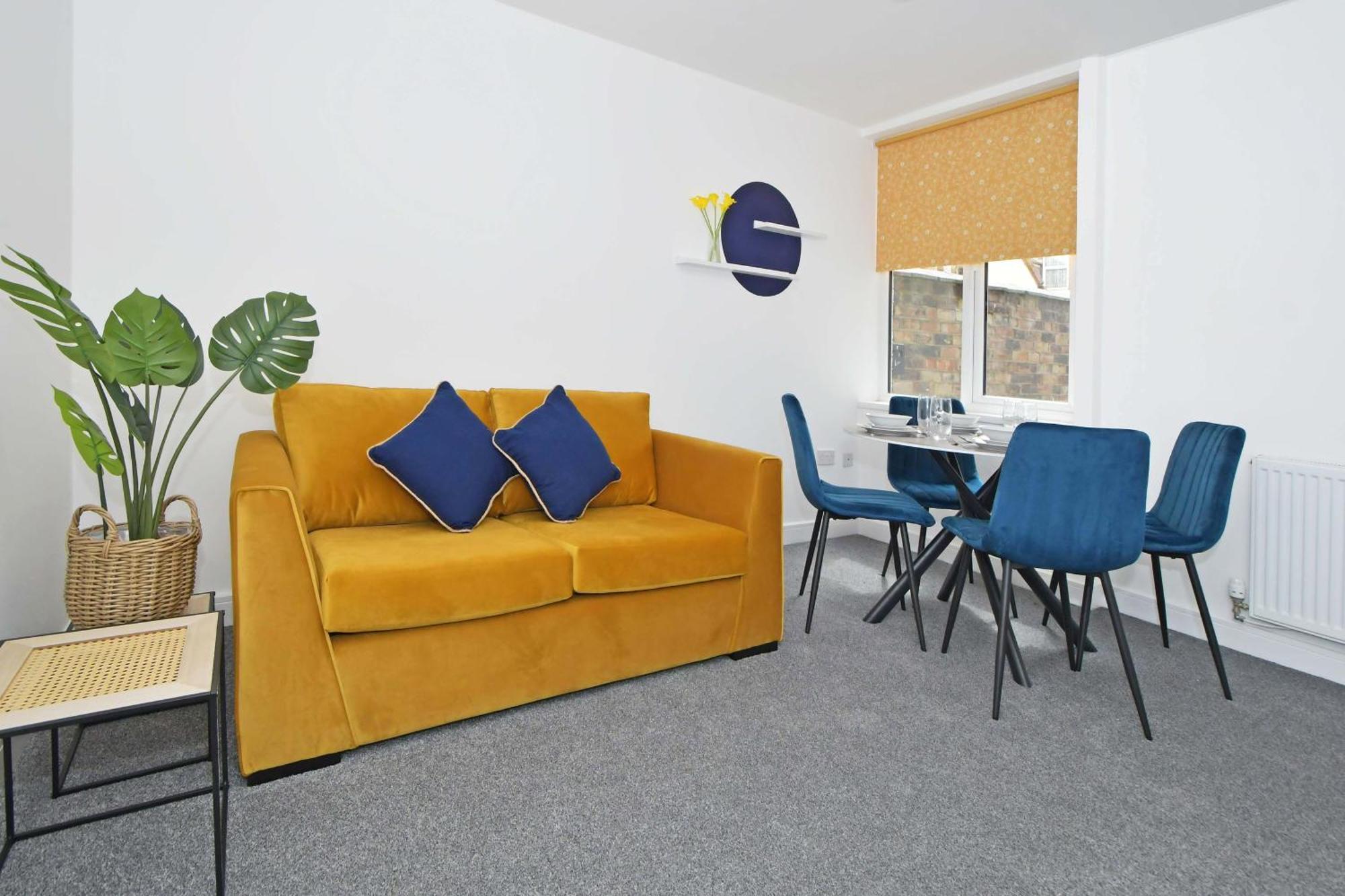 Sapphire Apartments By Yourstays - Luxury 2 Bedroom Apartments In Crewe Esterno foto